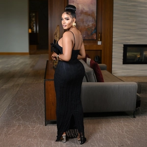 Elegant black lace backless bodycon dress with fringe hem for evening parties