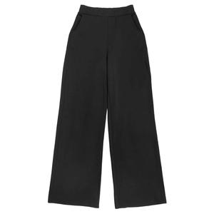 Détail d'un pantalon noir à taille haute et jambes larges avec poches latérales