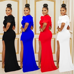 Robe longue sans manches col en V avec fente haute et volants en quatre couleurs