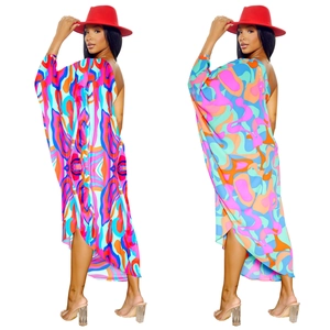 Abito lungo kaftan da donna con stampa astratta vivace e maniche lunghe a pipistrello