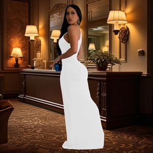 Elegant white one-shoulder evening gown with floor-length hem and slim fit silhouette