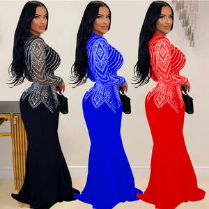 Détails de robes sirène élégantes à col en V et manches longues en noir, bleu et rouge