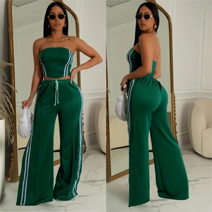 Ensemble deux pièces sans manches vert foncé pour femme avec rayures et pantalon large
