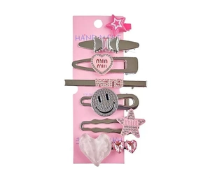 Lot de barrettes roses avec cœurs et étoiles sur support en carton rose fait main