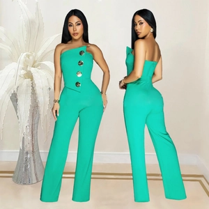 Combinaison bustier vert vif sans manches avec boutons dorés et pantalon large