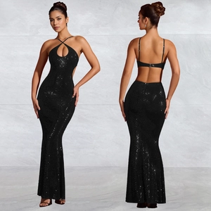 Robe de soirée sirène noire à paillettes élégante avec une silhouette dos nu sexy
