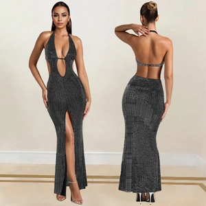 Robe longue noire dos nu à strass avec découpes à la taille et fente haute sexy