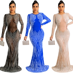 Abito da sera sexy in rete trasparente con strass scintillanti e orlo a sirena elegante
