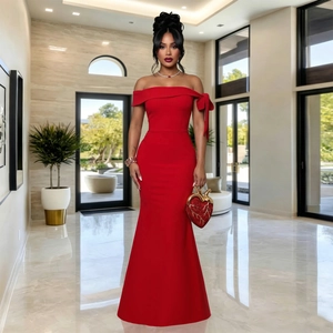 Robe de soirée sirène rouge élégante avec nœud décoratif sur la bandoulière de l'épaule