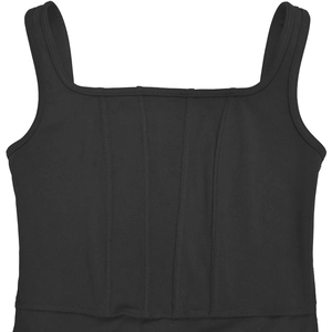 Dettaglio del top a corsetto nero con scollo quadrato e cuciture verticali eleganti