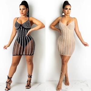 Damen Sexy Mesh Perspektive Körperbetontes Mini Kleid Strass Künstliche Perlen Verziert V Ausschnitt Spaghettiträger Party Clubwear Slim Fit