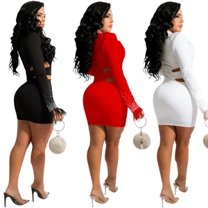 Sexy Bodycon-Minikleid mit V-Ausschnitt, Cut-Outs, Strass und Federbündchen in 3 Farben