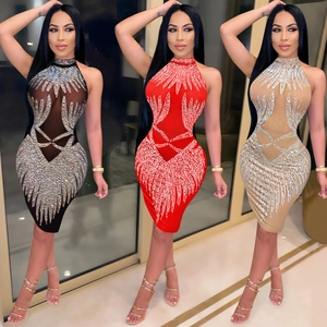 Femmes Sexy Dos Nu Moulante Robe Halter Col Strass Maille Patchwork Club de Nuit Fête Midi Robe Sans Manches Robe de Soirée