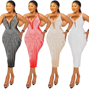 Sexy Bodycon-Kleid mit V-Ausschnitt, schwerer Perlenstickerei und Strasssteinen