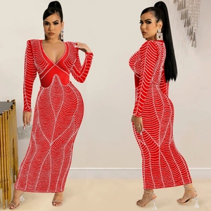Sexy red evening dress with deep V-neck and sparkling rhinestones in a slim fit style