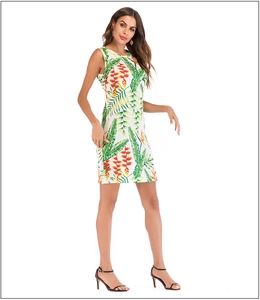 Robe d'été sans manches avec imprimé de feuilles tropicales et fleurs, vue complète