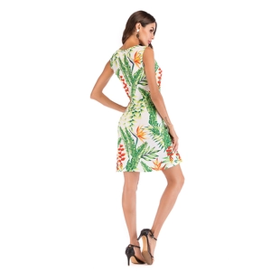 Robe d'été sans manches pour femmes avec imprimé floral tropical vif et coupe ajustée