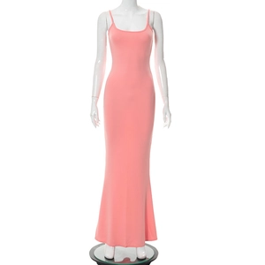 Front view detail of pink slim fit maxi dress with elegant U-neckline on mannequin