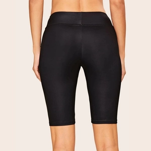 Schwarze Yoga-Shorts für Damen mit hoher Taille aus elastischem schnelltrocknendem Stoff