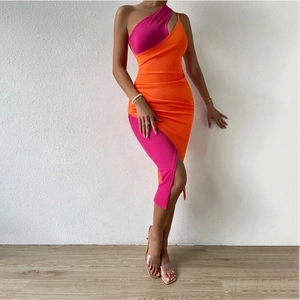 One-shoulder bodycon midi dress with orange and fuchsia color block and side slit