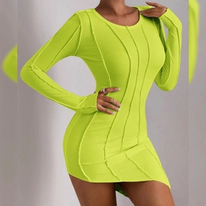 Vestito da Donna Sexy in Maglia a Costine Bodycon Mini Manica Lunga Girocollo Orlo Asimmetrico Cuciture a Vista Moda Party Slim Fit