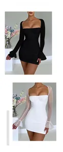 Détail des manches en maille et de la coupe moulante froncée pour mini robe sexy