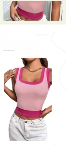 Détail de la maille côtelée et ourlet rose contrasté sur ce débardeur court d'été
