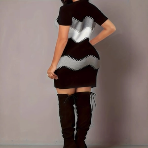 Robe moulante en tricot à motif de vagues, col rond, manches courtes et bottes hautes