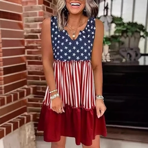 Robe Courte Décontractée pour Femmes Imprimé Drapeau Américain Sans Manches Col en V Étoiles et Rayures Ourlet à Volants Fête