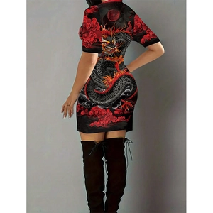 Eng anliegendes Minikleid mit Drachenprint in Schwarz und roten Mustern für Damen