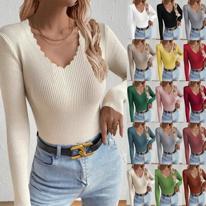 Women's V Neck Ribbed Knit Sweater Slim Fit Scalloped Edge Pullover Long Sleeve Solid Color Soft Knitted Top Jumper