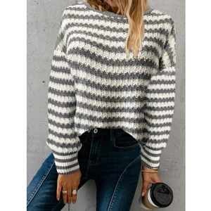 Women's casual loose striped knit sweater with crewneck and wavy texture details