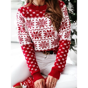 Pull de Noël rouge en tricot pour femme avec motifs rennes et flocons de neige