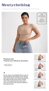 Detalle de camiseta beige ajustada con medidas de modelo y vista del tejido elástico