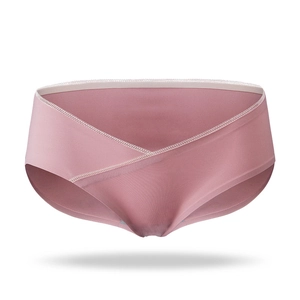 Breathable low-waist maternity cotton panties with lace trim and V-shaped front design