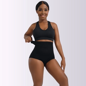 Ensemble gainant sans couture noir avec culotte taille haute et soutien-gorge sport