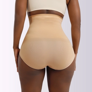 Vue arrière de culotte gainante taille haute sans couture pour ventre plat et fessier