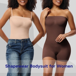 Detaillierte Rippstruktur von trägerlosem Damen-Shapewear-Bodysuit in zwei neutralen Farben