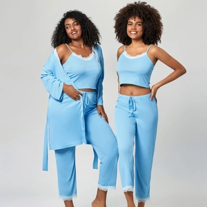Ensemble pyjama trois pièces bleu clair côtelé avec dentelle et pantalon à cordon