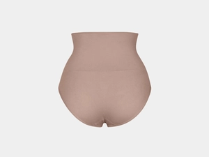 Detail of high-waist seamless shapewear briefs for tummy control and hip lifting in nude