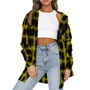 Chemise en flanelle oversize pour femme à carreaux jaunes et noirs avec boutons longs