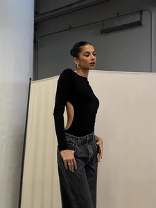 Slim fit long sleeve bodysuit featuring elegant side waist cutout and open back design