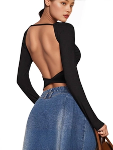 Haut sexy noir à manches longues dos nu avec découpe et jupe en jean pour femme