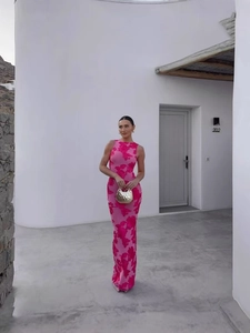 Floral sleeveless pink maxi dress with embroidery for a stylish summer vacation look