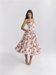 Robe midi fleurie vintage française à fines bretelles et décolleté en cœur
