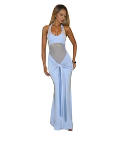 Elegantes hellblaues schulterfreies Kleid mit silbernem Netzeinsatz und gerüschtem Saum