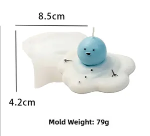 Detailed view of snowman candle silicone mold with dimensions 8.5cm by 4.2cm and 79g weight