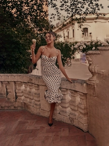 Polka dot off-shoulder A-line dress with bow detail and slim fit for party