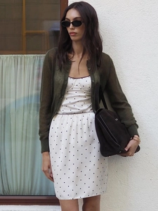 Robe d'été à pois et cardigan en maille vert olive foncé pour femmes en ensemble