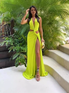 Robe longue jaune fluo à col en V profond avec découpes à la taille et fente haute